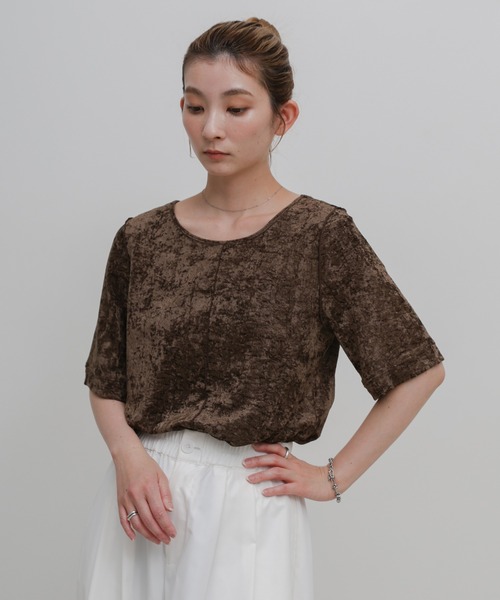 select MOCA(セレクトモカ)の「【ZOZO限定】センターラインシアーベロアトップス(Tシャツ/カットソー・レディース・ブラウン/グレー/ブラック・FREE)」の22枚目の写真