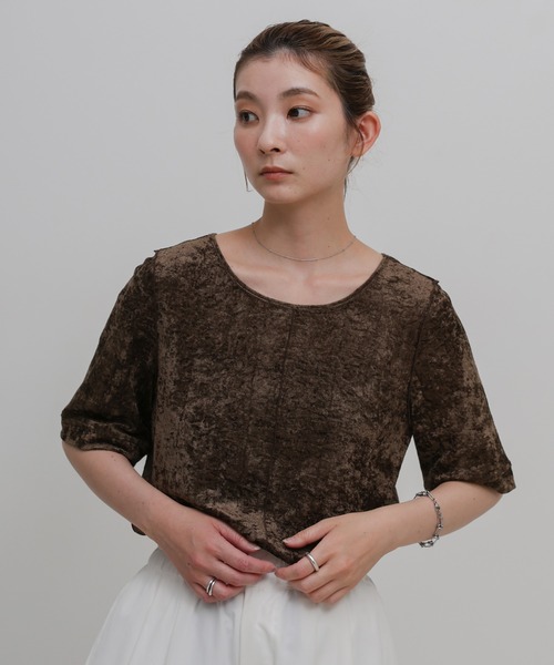 select MOCA(セレクトモカ)の「【ZOZO限定】センターラインシアーベロアトップス(Tシャツ/カットソー・レディース・ブラウン/グレー/ブラック・FREE)」の17枚目の写真