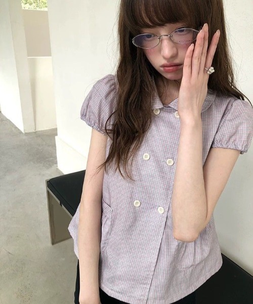 GEMEDA(ジェメダ)の「ダブルボタンチェックペプラムブラウス(シャツ/ブラウス・レディース・ピンク/ネイビー・M)」の9枚目の写真