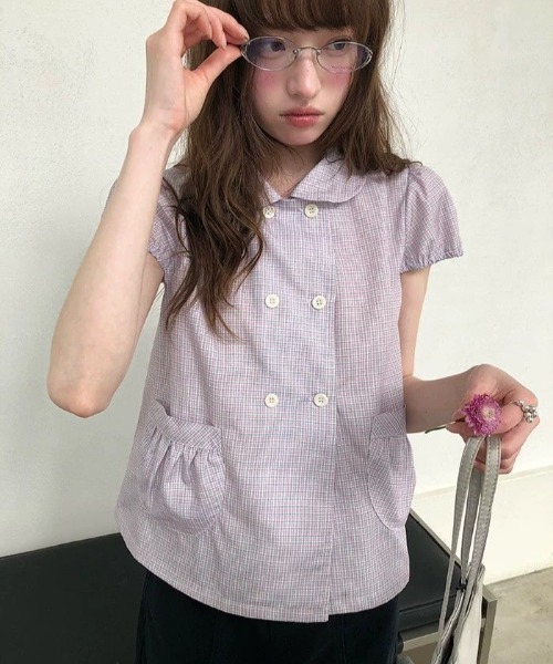 GEMEDA(ジェメダ)の「ダブルボタンチェックペプラムブラウス(シャツ/ブラウス・レディース・ピンク/ネイビー・M)」の10枚目の写真