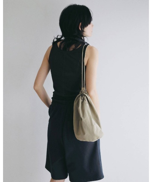 anuke(アンヌーク)の「anuke Nylon Knapsack(ショルダーバッグ・レディース・ベージュ/ブラック・FREE)」の11枚目の写真