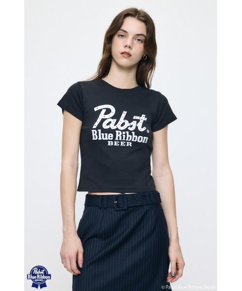 MOUSSY(マウジー)の「PABST CURSIVE LOGO Tシャツ(Tシャツ/カットソー・レディース・ブラック/レッド/ホワイト/ライトブルー・FREE)」の3枚目の写真