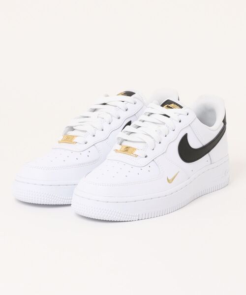 NIKE(ナイキ)の「NIKE ナイキ W AIR FORCE 1 '07 ESS ウィメンズ エア フォース 1 '07 ESS WCZ0270 102WHITE/BLACK(スニーカー・レディース・ホワイト・24.5cm/24.0cm/23.5cm/23.0cm/29.0cm/28.5cm/28.0cm/27.5cm/27.0cm/26.5cm/26.0cm/25.5cm/25.0cm/22.5cm)」の1枚目の写真