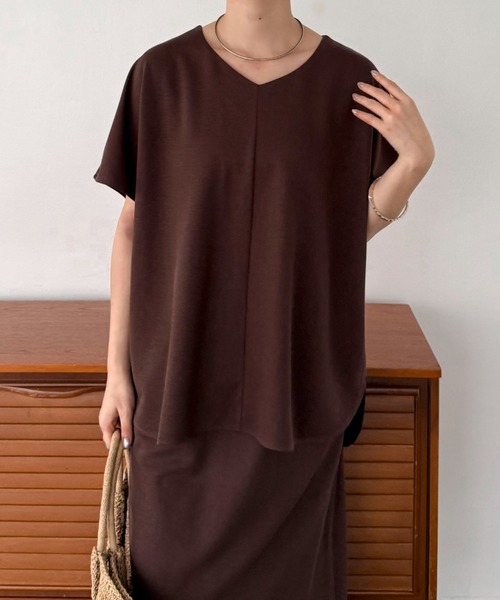 Doux archives（ドゥアルシーヴ）の「とろみＶネックカットソートップス（Tシャツ/カットソー・レディース・ブラウン/チャコールグレー/モカ・FREE）」の9枚目の写真