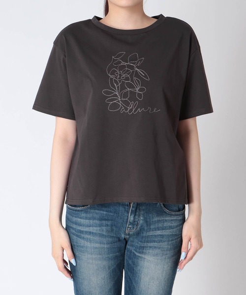 Jines(ジネス)の「刺繍Tシャツ(Tシャツ/カットソー・レディース・ホワイト/チャコールグレー/モカ・38)」の19枚目の写真