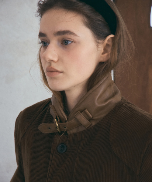 OURNOSTALGIA(アワー ノスタルジア)の「Vintage Corduroy Hunting Jacket_Brown (OC25-OT06)(ミリタリージャケット・レディース・ブラウン・MEDIUM/SMALL)」の5枚目の写真