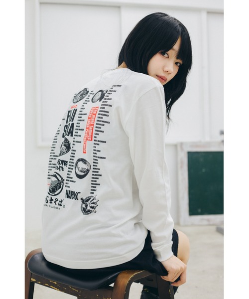 ハードコアチョコレート(ハードコアチョコレート)の「名代 富士そば ロングスリーブTシャツ(かえしホワイト)(Tシャツ/カットソー・メンズ・ホワイト・XX-LARGE/LARGE/X-LARGE)」の4枚目の写真