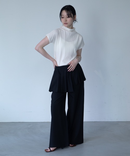VACANCY(ヴァカンシー)の「シャーリングJQフレンチスリーブトップス(Tシャツ/カットソー・レディース・ブラック/ホワイト・FREE)」の14枚目の写真