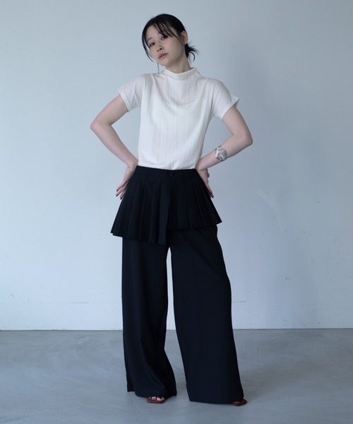 VACANCY(ヴァカンシー)の「シャーリングJQフレンチスリーブトップス(Tシャツ/カットソー・レディース・ブラック/ホワイト・FREE)」の15枚目の写真