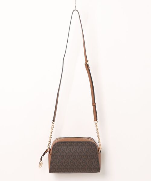 MICHAEL KORS(マイケルコース)の「ASHTON カメラ クロスボディバッグ エクストラスモール - Mkシグネチャー(ショルダーバッグ・レディース・ブラウン・FREE)」の2枚目の写真