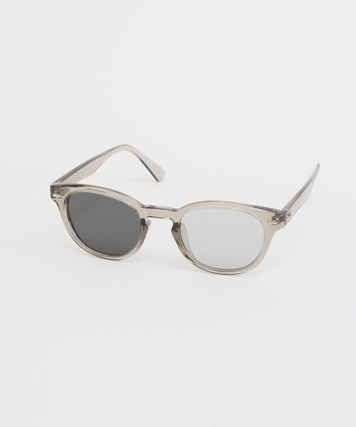 COLONY 2139(コロニートゥーワンスリーナイン)の「【調光/UNISEX】ウェリントンサングラス(サングラス・メンズ・グレー/ブラック・FREE)」の2枚目の写真