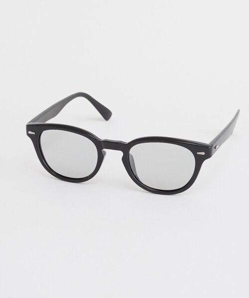 COLONY 2139(コロニートゥーワンスリーナイン)の「【調光/UNISEX】ウェリントンサングラス(サングラス・メンズ・グレー/ブラック・FREE)」の4枚目の写真
