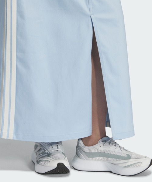 adidas(アディダス)の「スタジアム クローム デニム ルーズフィット スカート / アディダス adidas(スカート・レディース・ブルー・X-LARGE/XX-LARGE/LARGE/SMALL/MEDIUM)」の5枚目の写真