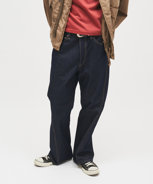 JOURNAL STANDARD(ジャーナルスタンダード)の「3D NARROW ナロー キャノン ヘム カット デニム(デニムパンツ・メンズ・ブラック系その他/ネイビー・SMALL/LARGE/MEDIUM)」の2枚目の写真