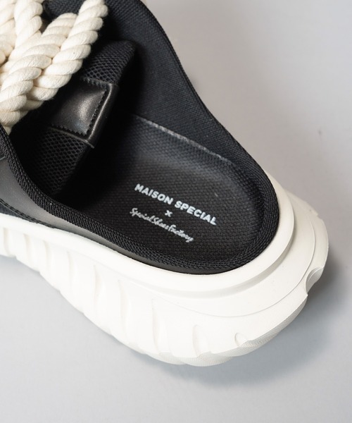 MAISON SPECIAL(メゾンスペシャル)の「《UNISEX》【SPECIAL SHOES FACTORY COLLABORATION】ドッグイヤーシューレースプラットフォームミュールスニーカー/Dog Ear Lace-up Platform Mule Sneakers【MAISON SPECIAL/メゾンスペシャル】(サンダル・メンズ・ダークブラック/ブラック/シルバー・25.5/26.5/27.5/28.5)」の8枚目の写真