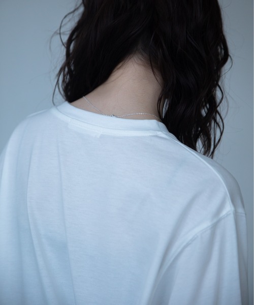VACANCY(ヴァカンシー)の「グラビティコラージュBIG ロンTee(Tシャツ/カットソー・レディース・チャコールグレー/ホワイト/グレー・FREE)」の8枚目の写真