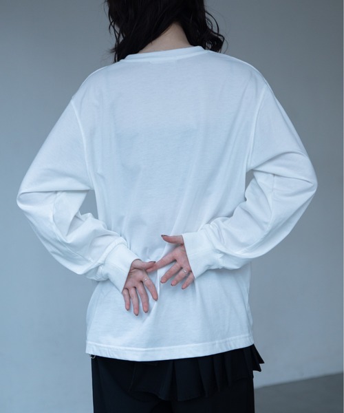 VACANCY(ヴァカンシー)の「グラビティコラージュBIG ロンTee(Tシャツ/カットソー・レディース・チャコールグレー/ホワイト/グレー・FREE)」の7枚目の写真