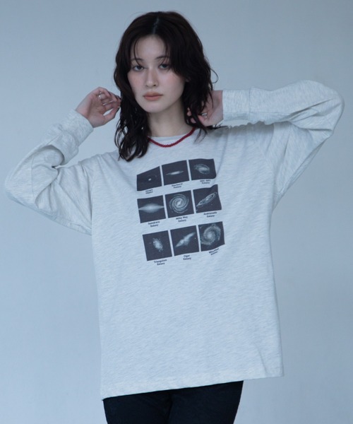 VACANCY(ヴァカンシー)の「グラビティコラージュBIG ロンTee(Tシャツ/カットソー・レディース・チャコールグレー/ホワイト/グレー・FREE)」の14枚目の写真
