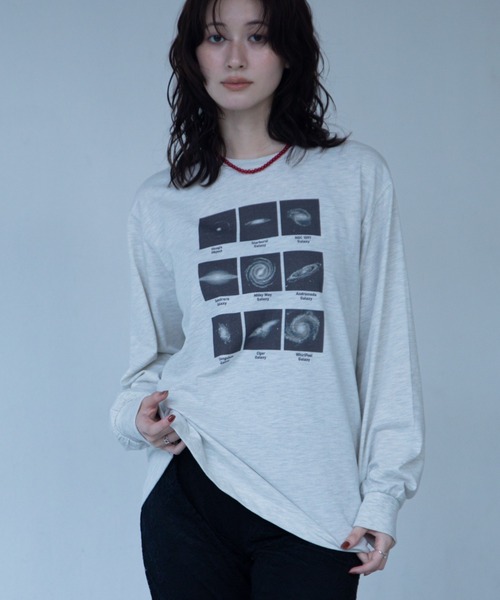 VACANCY(ヴァカンシー)の「グラビティコラージュBIG ロンTee(Tシャツ/カットソー・レディース・チャコールグレー/ホワイト/グレー・FREE)」の13枚目の写真