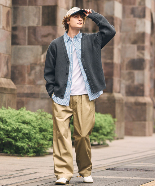 HECT（ヘクト）の「【HECT】Bulky Knit Relax Fit V-Neck Cardigan / バルキーニット リラックスフィット Vネックカーディガン＜帯電防止・ウォッシャブル・アンチピリング＞（カーディガン/ボレロ・メンズ・ライトグレー/ダークブラウン/キャメル/ネイビー/ブラック/チャコール・S/M/L）」の14枚目の写真