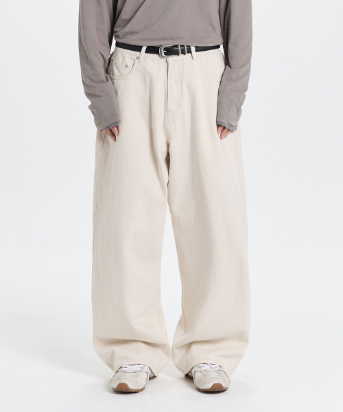 KICHUL（キチョル）の「COTTON CANDY NEW BAGGY DENIM PANTS (IVORY)（デニムパンツ・メンズ・その他・SMALL/MEDIUM/X-SMALL）」の3枚目の写真