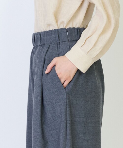 LOISIR(ロワズィール)の「エステルウールサキソニーワイドパンツ(その他パンツ・レディース・ブラウン/グレー/ブラック・MT/M)」の15枚目の写真