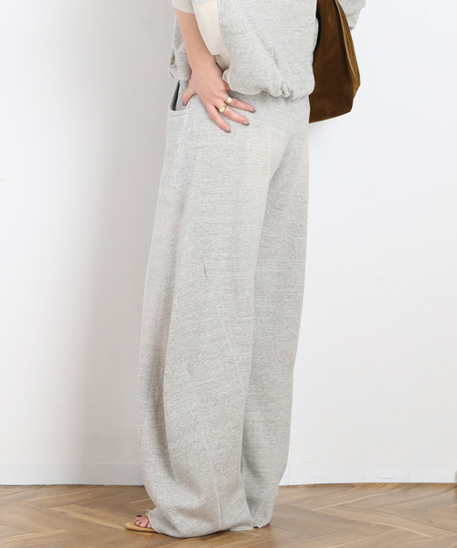 R13（アールサーティーン）の「*【R13/アールサーティーン】RELAXED DARTED SWEATPANT（スウェットパンツ・レディース・チャコールグレー・FREE）」の2枚目の写真