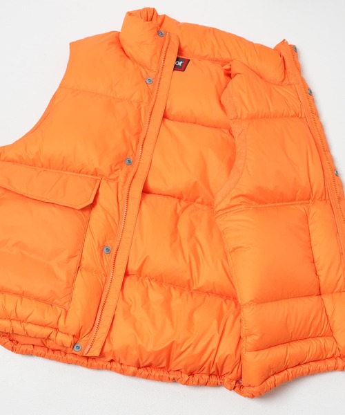 MARMOT（マーモット）の「『別注』Marmot×DOORS　DOWN VEST（ダウンベスト・レディース・ブラック/カーキ/オレンジ・ONE）」の6枚目の写真