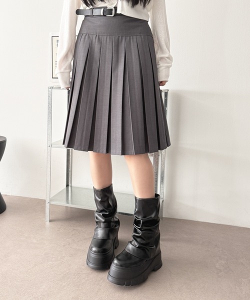 WEGO(ウィゴー)の「WEGO/厚底ルーズミドルブーツ(ブーツ・レディース・ブラック・SMALL/LARGE/MEDIUM)」の2枚目の写真