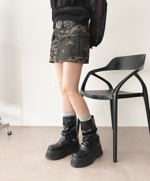 WEGO(ウィゴー)の「WEGO/厚底ルーズミドルブーツ(ブーツ・レディース・ブラック・SMALL/LARGE/MEDIUM)」の3枚目の写真