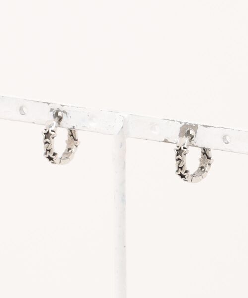 LUGG NAGG(ラグナグ)の「【466927】メンズライクスターフープピアス(RZ)(ピアス(両耳用)・メンズ・シルバー・FREE)」の7枚目の写真