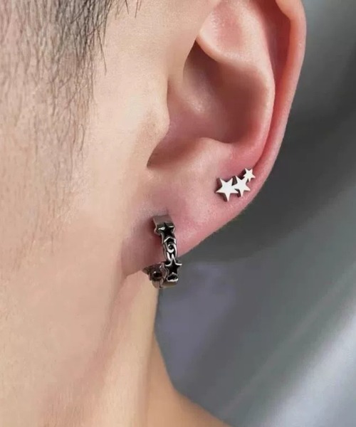 LUGG NAGG(ラグナグ)の「【466927】メンズライクスターフープピアス(RZ)(ピアス(両耳用)・メンズ・シルバー・FREE)」の2枚目の写真