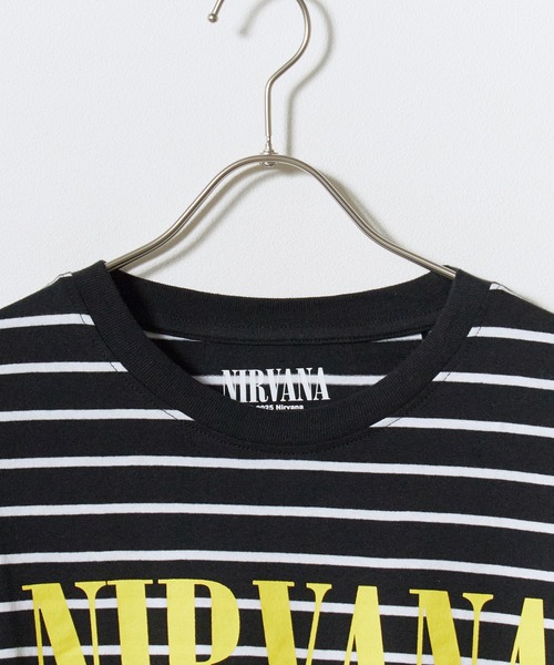 Chick（チック）の「NIRVANA / ニルヴァーナ "Classic Happy Face" Black & White Striped T-shirt クラシックハッピーフェイス ボーダー Tシャツ 前面プリント 長袖 クルーネック ロンT バンドT メンズ レディース 2026年 秋 秋服 冬 冬服（Tシャツ/カットソー・メンズ・ブラック・M/L/XL）」の5枚目の写真