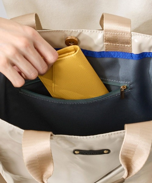 ROOTOTE(ルートート)の「ルートート / トートバッグ 2way ショルダーバッグ スクエア 斜め掛け 軽量 自立 LT.スクエア.スラッシュ-B(トートバッグ・レディース・ブラック/アイボリー/レオパード/ハウンドトゥース/パイソン・FREE)」の16枚目の写真
