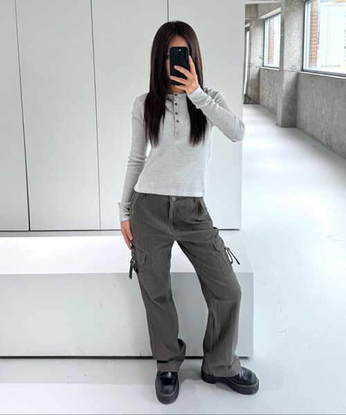 INSILENCE WOMEN（インサイレンスウーマン）の「ヴィンテージコットン カーゴパンツ ウォッシュドカーキ（その他パンツ・レディース・その他・SMALL/MEDIUM/LARGE）」の4枚目の写真