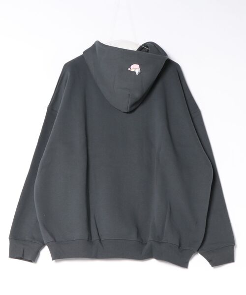 MOOMIN（ムーミン）の「【MOOMIN/ムーミン】【ユニセックスデザインでリンクコーデにも◎】裏起毛プルオーバーパーカー フーディ 保温 キャラクター ムーミン ニョロニョロ リトルミイ スティンキー（パーカー・メンズ・ブラック系その他2/ベージュ系その他/グレー系その他2/ブルー系その他・X-LARGE/MEDIUM/LARGE）」の7枚目の写真
