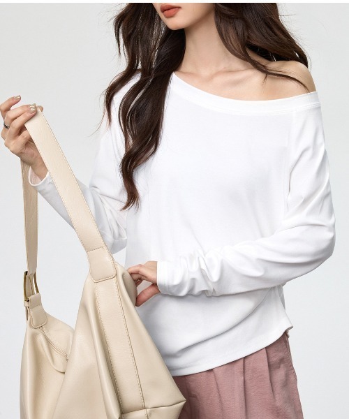 Bifrost(ビフレスト)の「ワンショルダーの 2WAY デザイントップス(Tシャツ/カットソー・レディース・グレー/イエロー/ホワイト・FREE)」の17枚目の写真