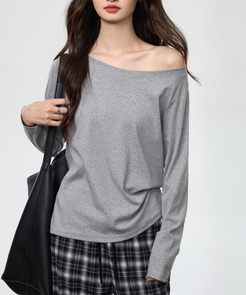 Bifrost(ビフレスト)の「ワンショルダーの 2WAY デザイントップス(Tシャツ/カットソー・レディース・グレー/イエロー/ホワイト・FREE)」の13枚目の写真