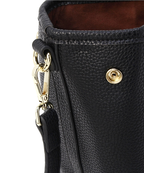 PLAIN CLOTHING（プレーンクロージング）の「【再入荷】フェイクレザートートバッグ【PLAIN CLOTHING】（ショルダーバッグ・レディース・ブラック/グレー/ベージュ・FREE）」の15枚目の写真