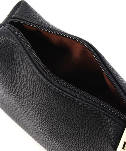 PLAIN CLOTHING（プレーンクロージング）の「【再入荷】フェイクレザートートバッグ【PLAIN CLOTHING】（ショルダーバッグ・レディース・ブラック/グレー/ベージュ・FREE）」の8枚目の写真