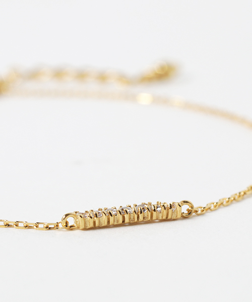 ANEMONE（アネモネ）の「ジルコニアラインのブレスレット[ジャルビジュー]（ブレスレット・レディース・ゴールド・FREE）」の2枚目の写真