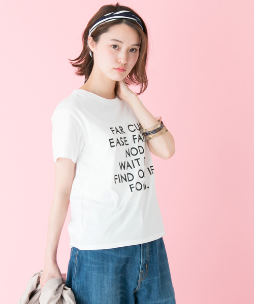 URBAN RESEARCH（アーバンリサーチ）の「 UR 厚盛り顔料プリントロゴTシャツ（Tシャツ/カットソー・レディース・オフホワイト/グレー・FREE）」の3枚目の写真