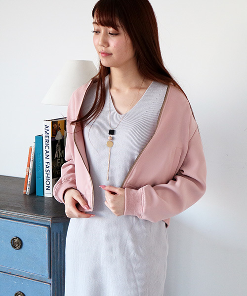 N.（N. Natural Beauty Basic）（エヌエヌナチュラルビューティーベーシック）の「【with　4月号掲載】ポリオリツイルウォッシャブルセットアップMA-1（MA-1・レディース・グレー/ピンク/ネイビー・MEDIUM）」の3枚目の写真