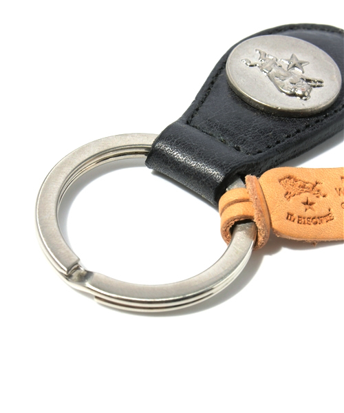 【新品】イルビゾンテ　キーホルダー IL BISONTE 5482305590 キーホルダー - IL BISONTE(イルビゾンテ)神戸店