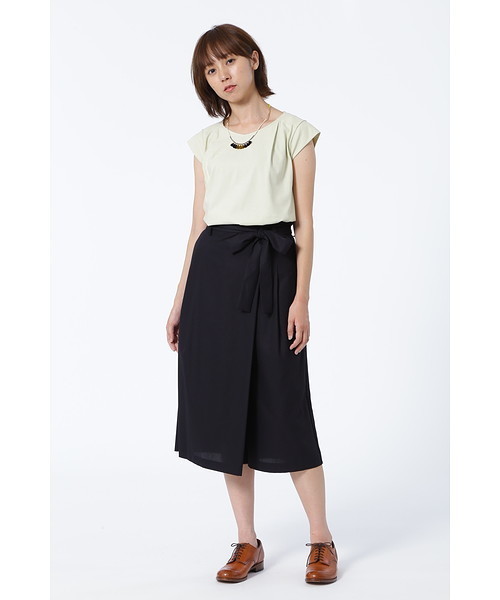 human woman(ヒューマンウーマン)の「ハイツイストコットンスカート (スカート・レディース・ネイビー/ワイン/ベージュ系その他/カーキ・SMALL/MEDIUM)」の21枚目の写真