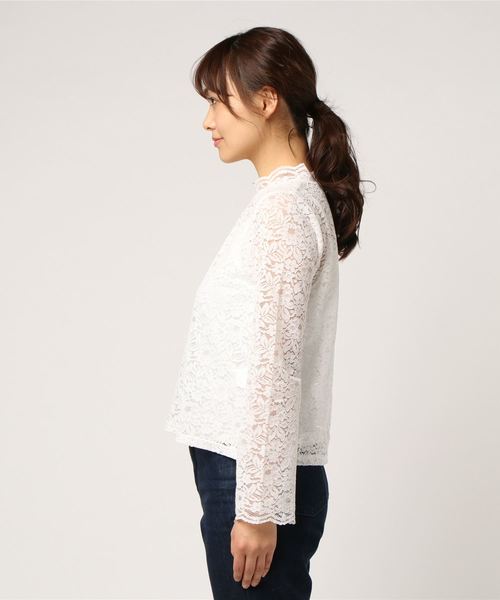 LOWRYS FARM（ローリーズファーム）の「★キャミソール付き★レーススカラップ　784095 （シャツ/ブラウス・レディース・ブラック/オフホワイト/ブルー・LARGE/MEDIUM）」の6枚目の写真