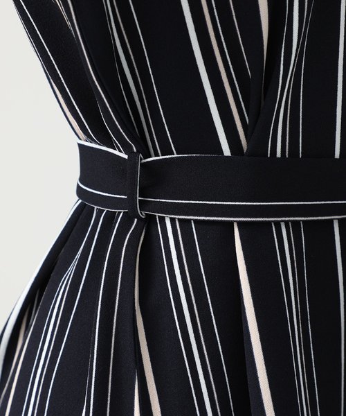 GLACIER（グラシア）の「【水玉/ドット/ストライプ/無地】レトロ可愛いミディ丈ベルト付ワンピース（ワンピース・レディース・ブラック系その他/ブラック/ブルー系その他/ネイビー・L/M/S）」の16枚目の写真