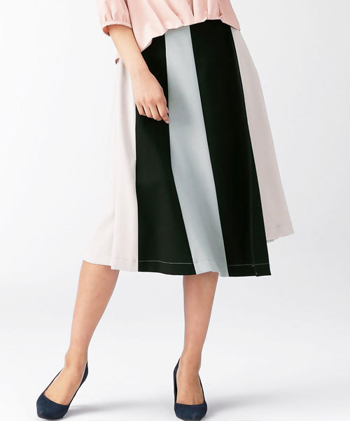GeeRA（ジーラ）の「落ち感素材の配色切替ラップデザインスカート