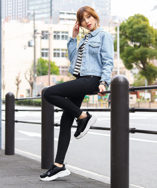 Fashion Letter（ファッションレター）の「スタンダードデニムジャケット（デニムジャケット・レディース・サックスブルー/インディゴブルー/ブルー・M/L）」の19枚目の写真