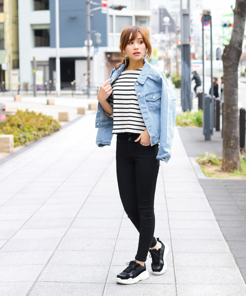 Fashion Letter（ファッションレター）の「スタンダードデニムジャケット（デニムジャケット・レディース・サックスブルー/インディゴブルー/ブルー・M/L）」の18枚目の写真